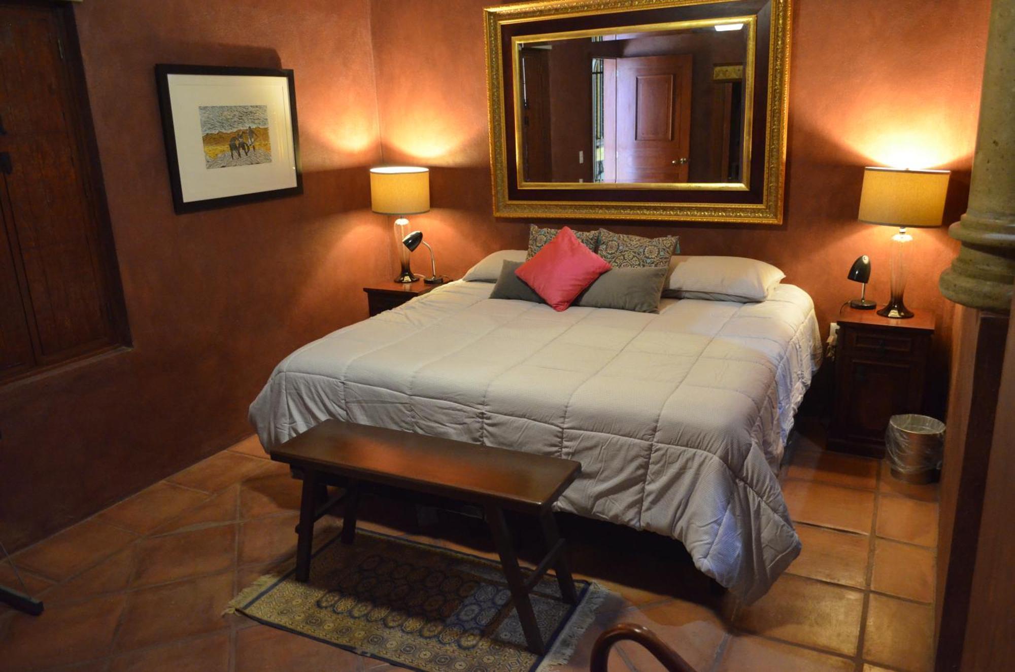 Hotel Art Gallery Casona De Los Milagros โคลิมา ภายนอก รูปภาพ
